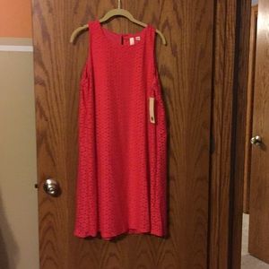 Fushia sundress great for the beach